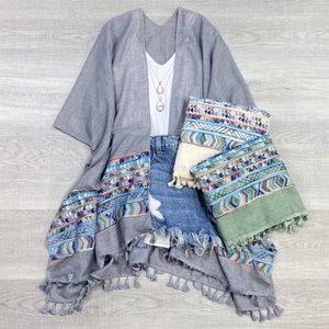Brandie Tassel Kimono | GREY